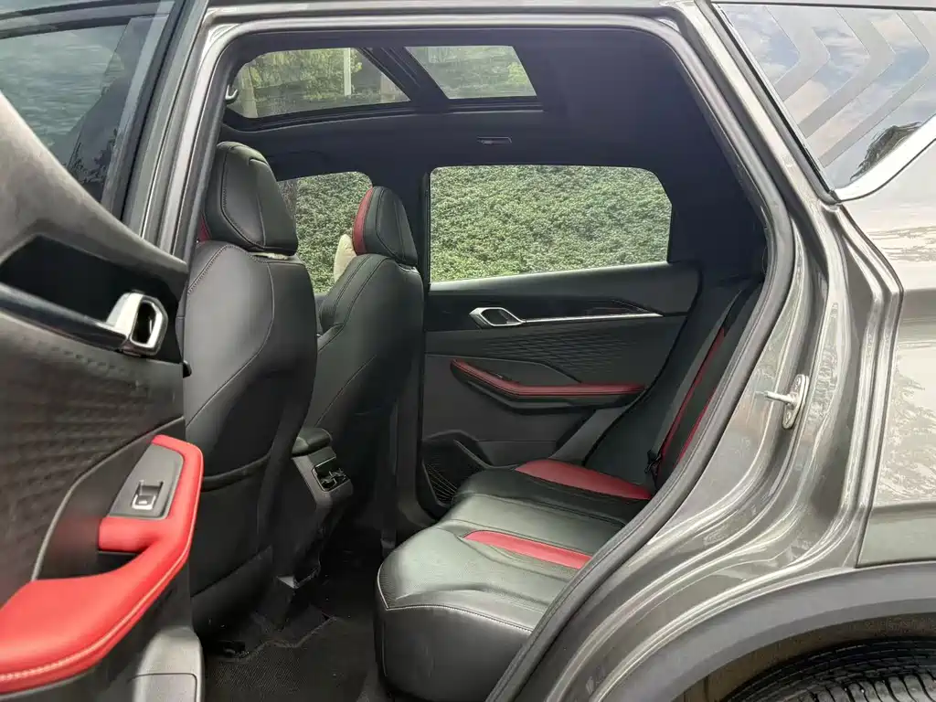 Geely Binyue — миниатюра 5