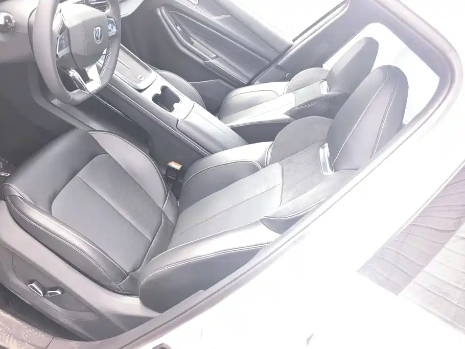 Changan CS55PLUS PHEV — миниатюра 9