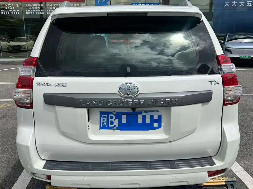 Toyota Prado — миниатюра 7