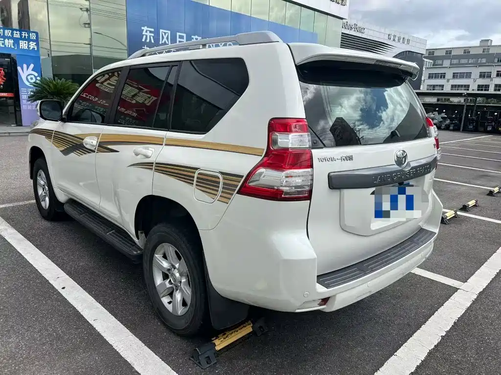 Toyota Prado — миниатюра 8