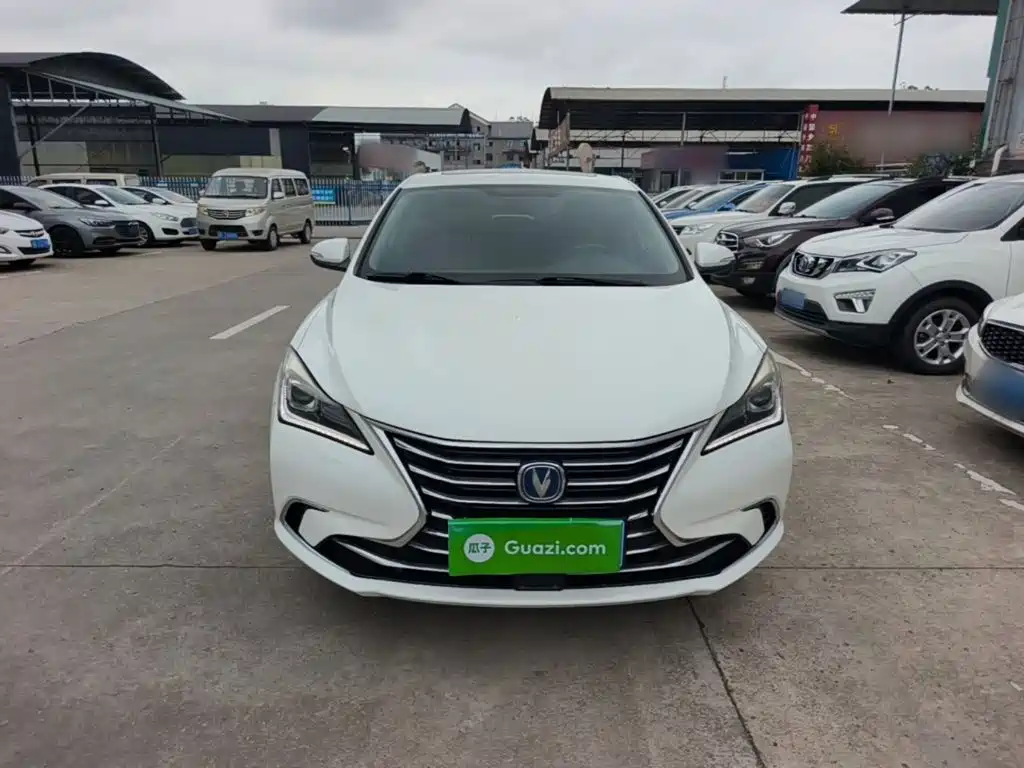 Changan Eado — миниатюра 3