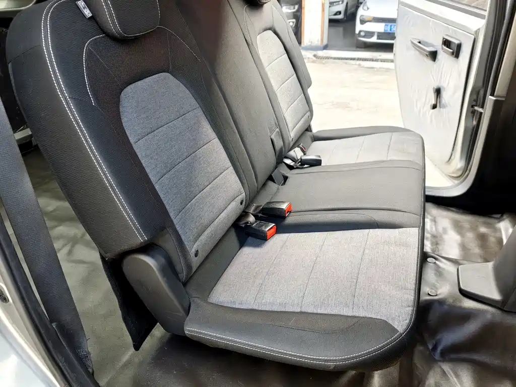 Wuling Hongguang PLUS — миниатюра 20