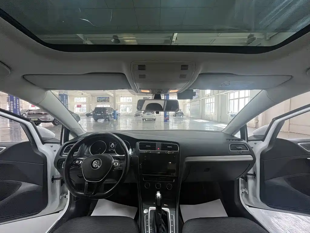 Volkswagen Golf — миниатюра 7
