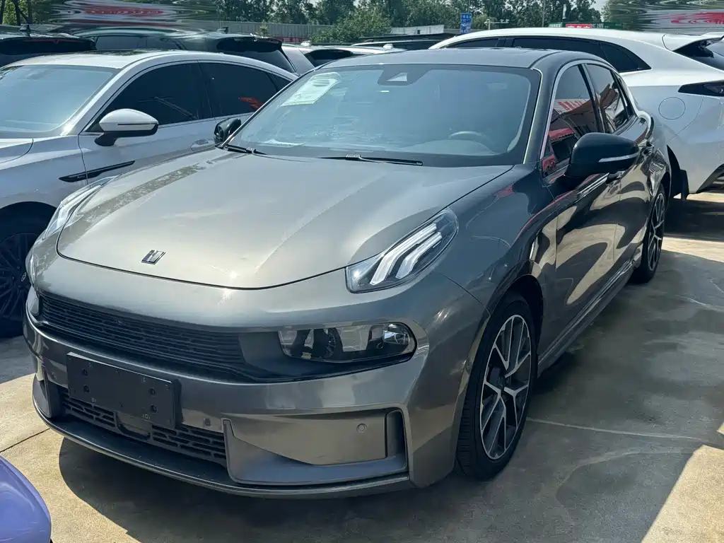 Lynk & Co 03 2021