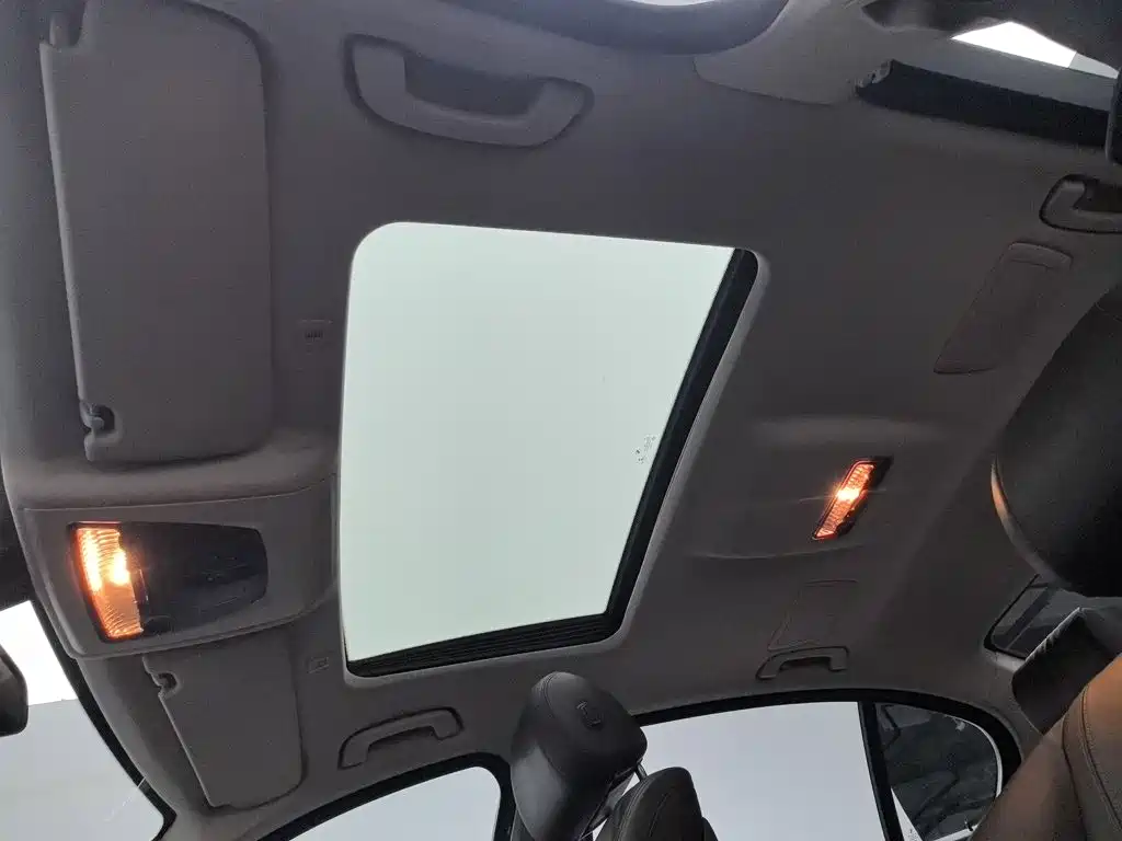 BMW 5 Series — миниатюра 14