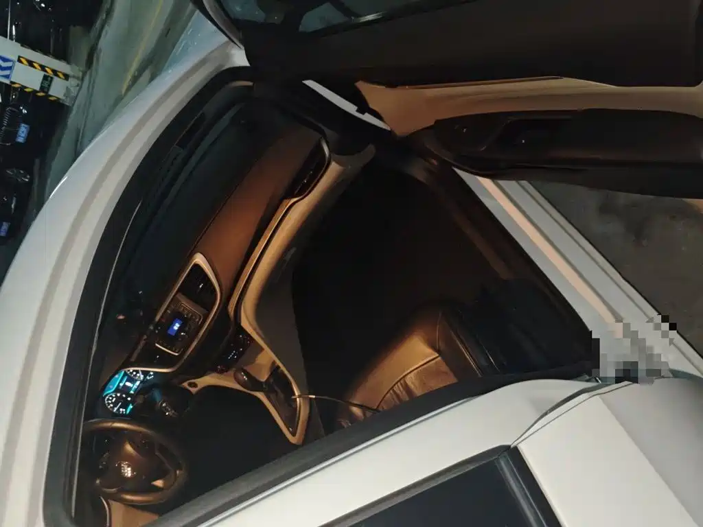 Buick Excelle — миниатюра 20