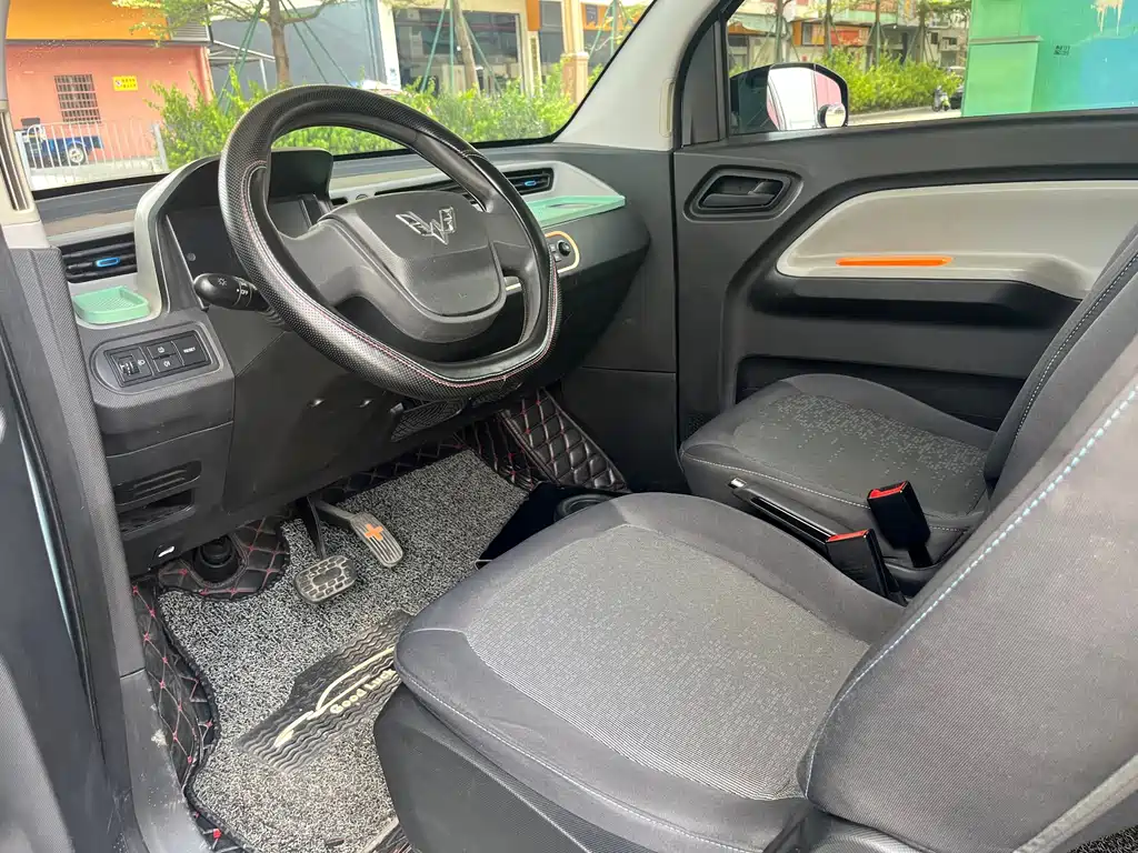 Wuling MINIEV — миниатюра 7