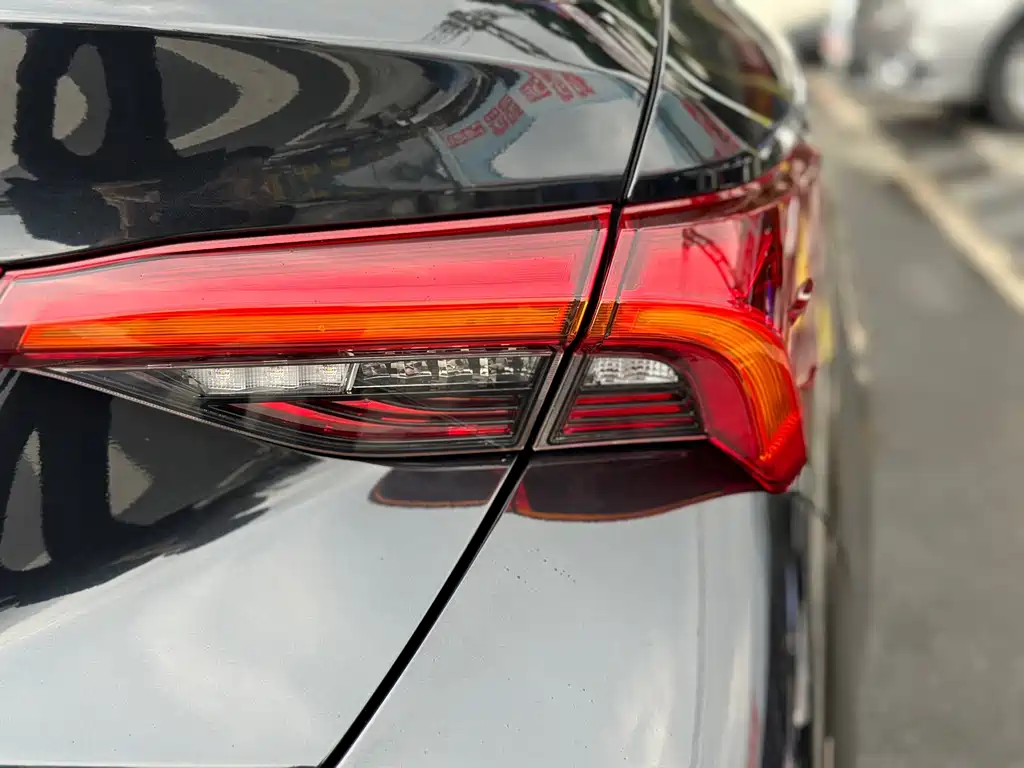 Toyota Avalon — миниатюра 15