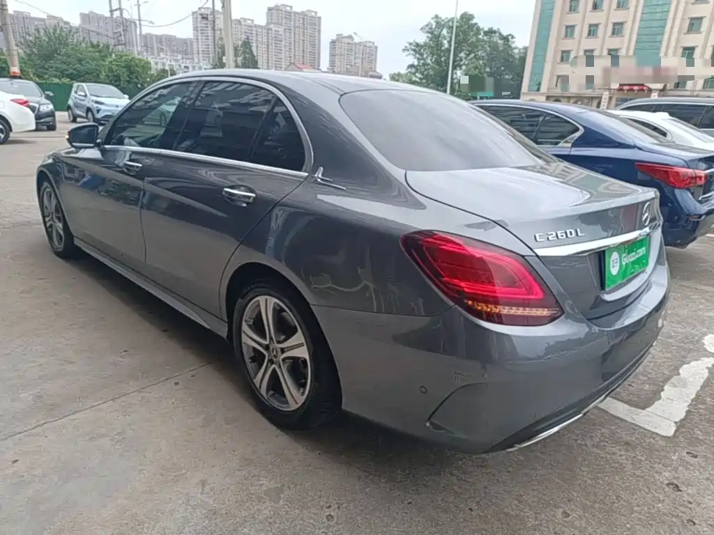 Mercedes-Benz C-Class — миниатюра 5