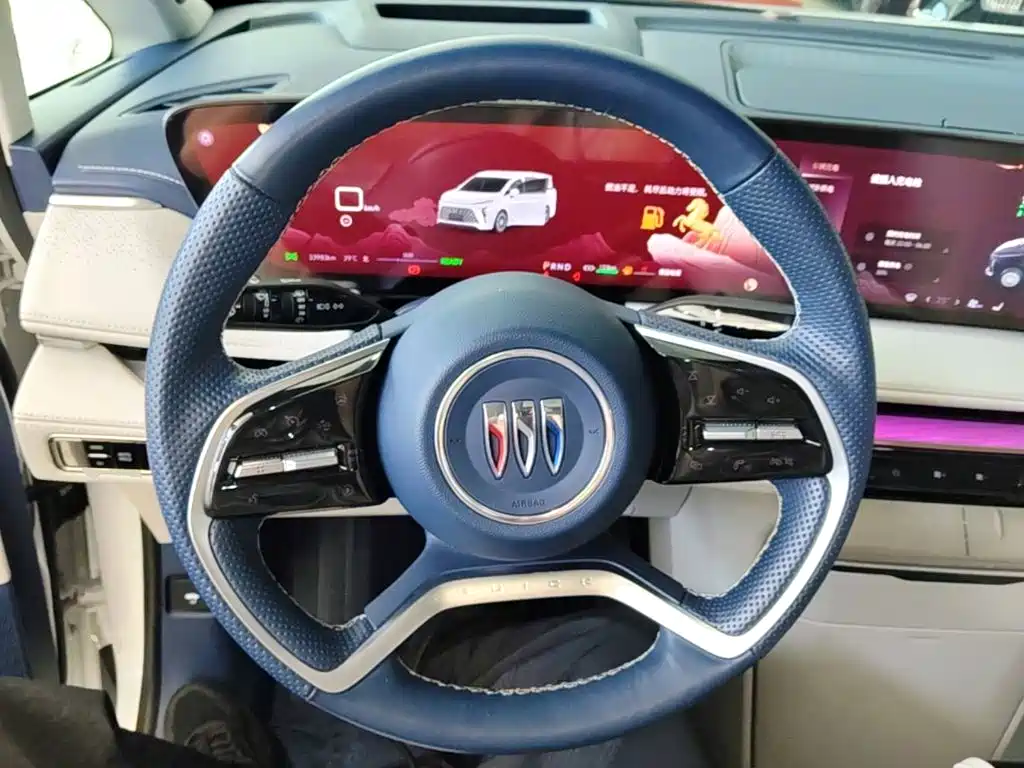 Buick GL8 Hybrid — миниатюра 11