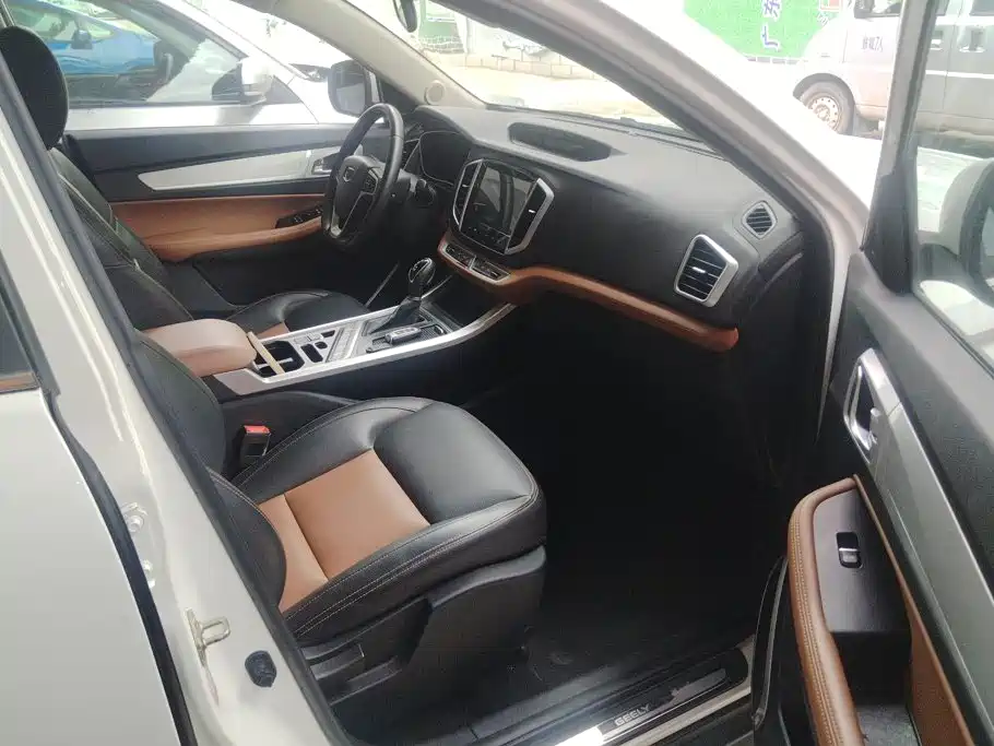 Geely Vision X6 — миниатюра 8