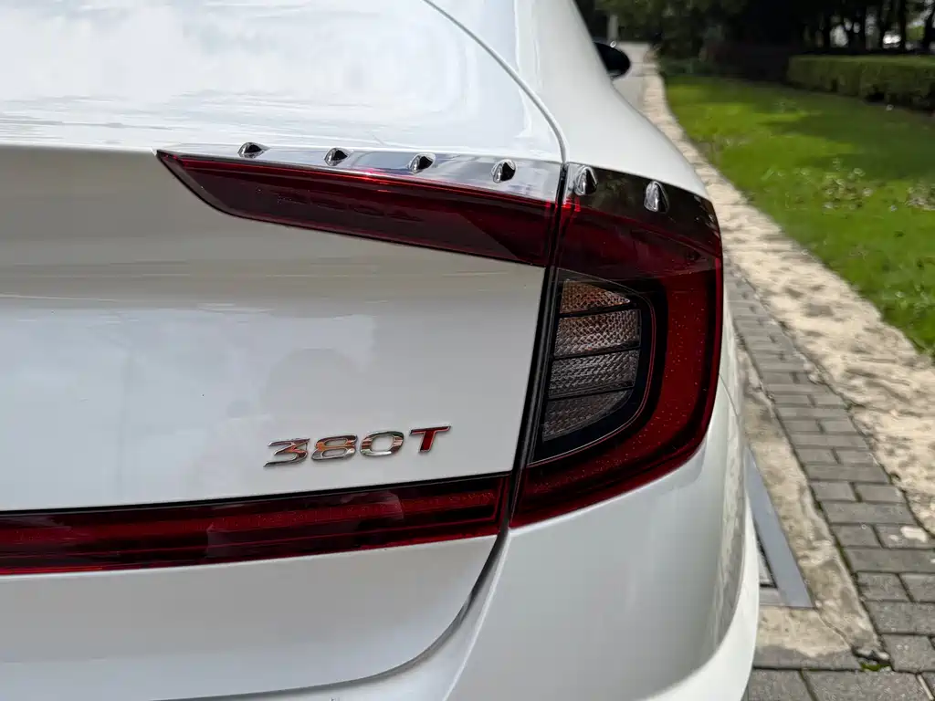Hyundai Sonata — миниатюра 30