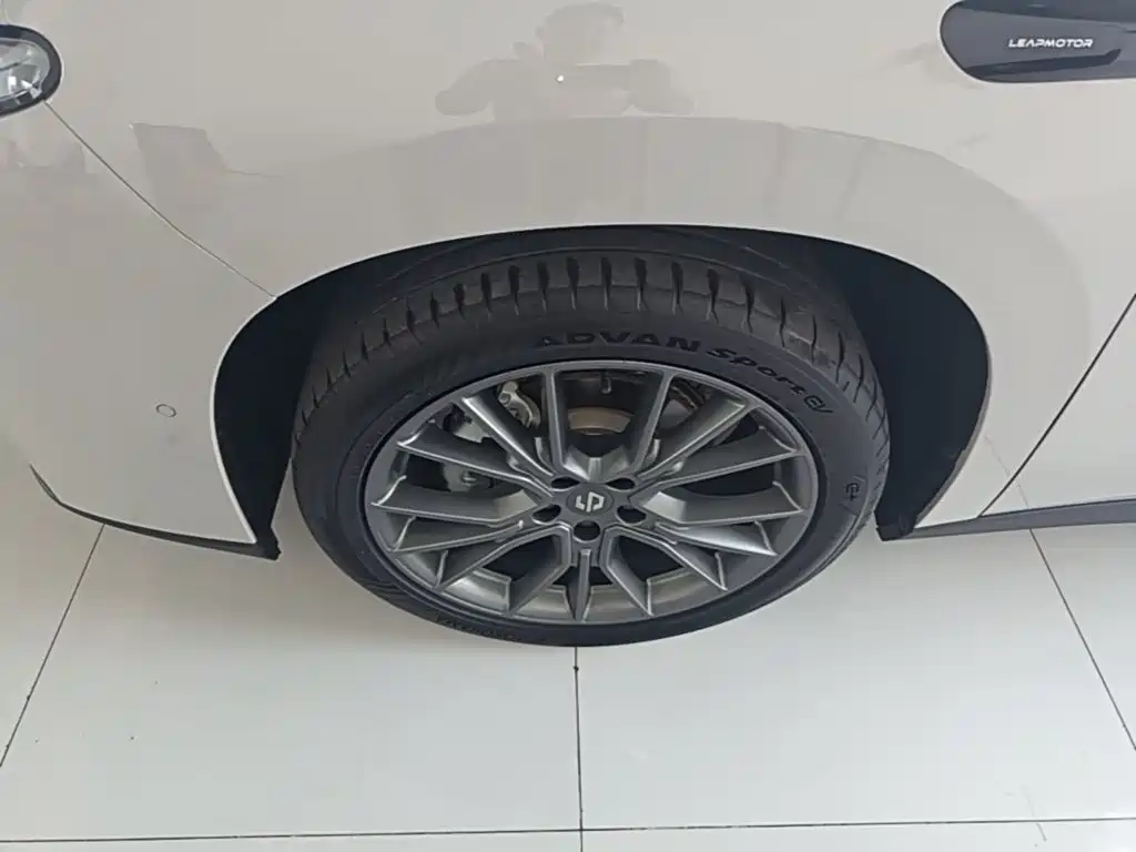 Leapmotor Leapmotor C10 — миниатюра 23