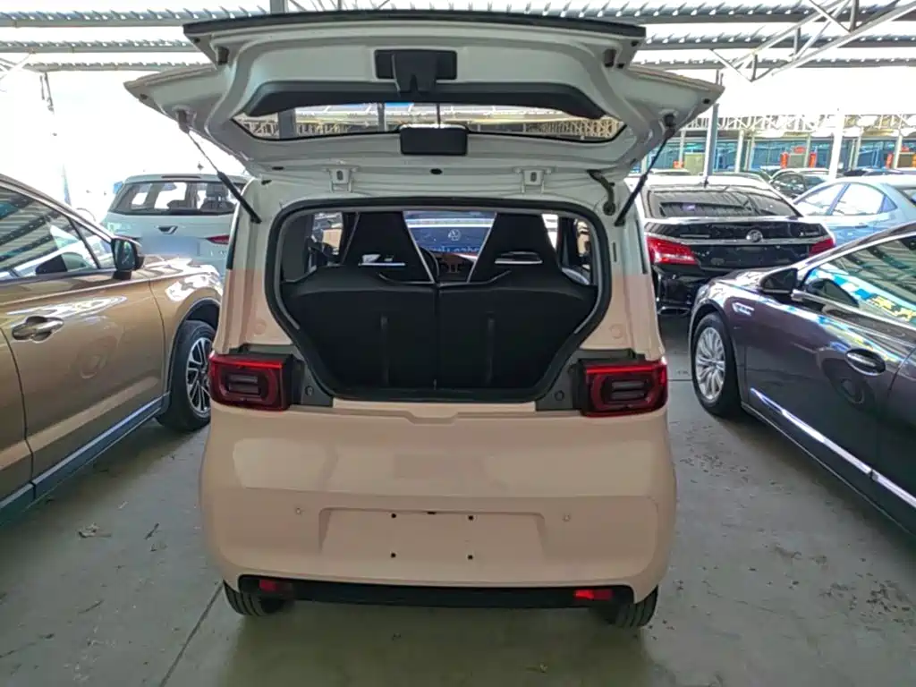 Wuling MINIEV — миниатюра 19