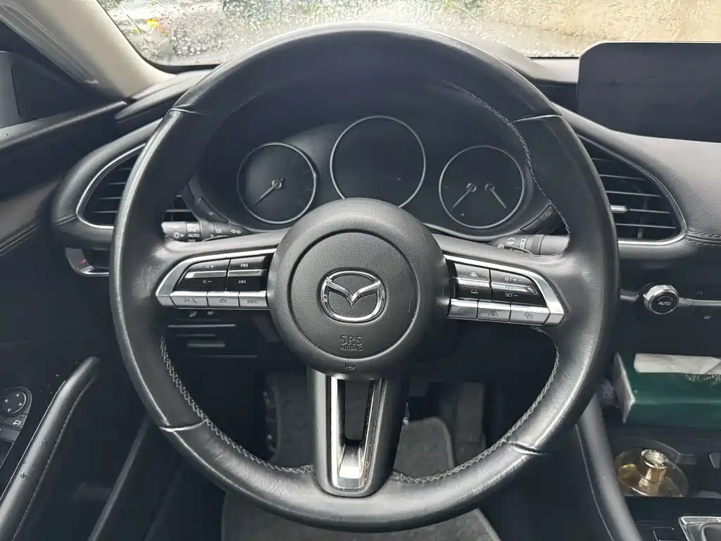 Mazda 3 Axela — миниатюра 13