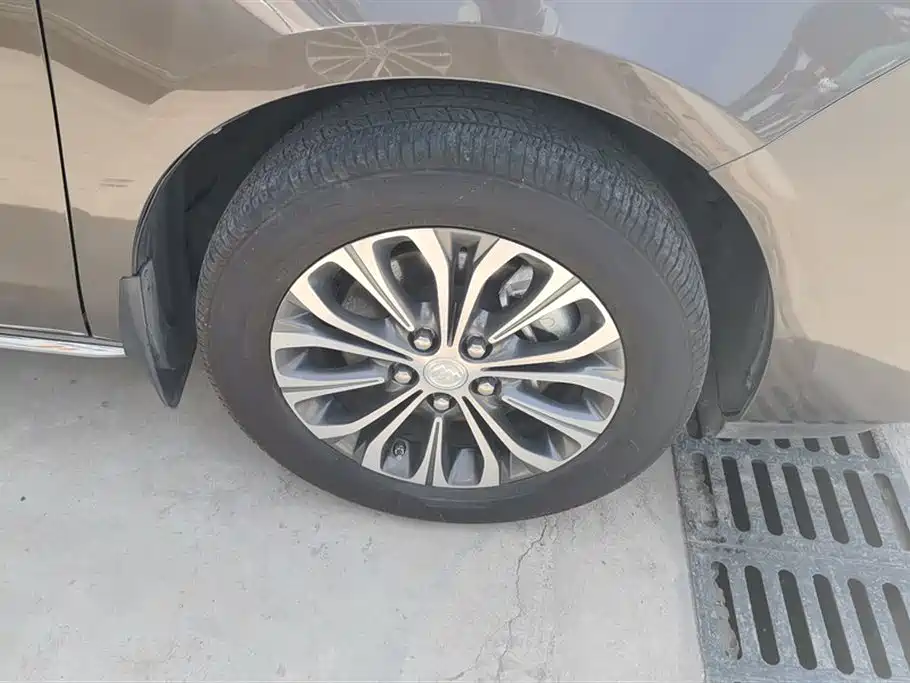 Buick GL8 2023 Comfort