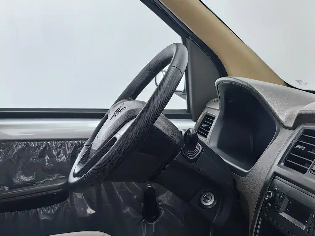 Wuling Rongguang — миниатюра 22