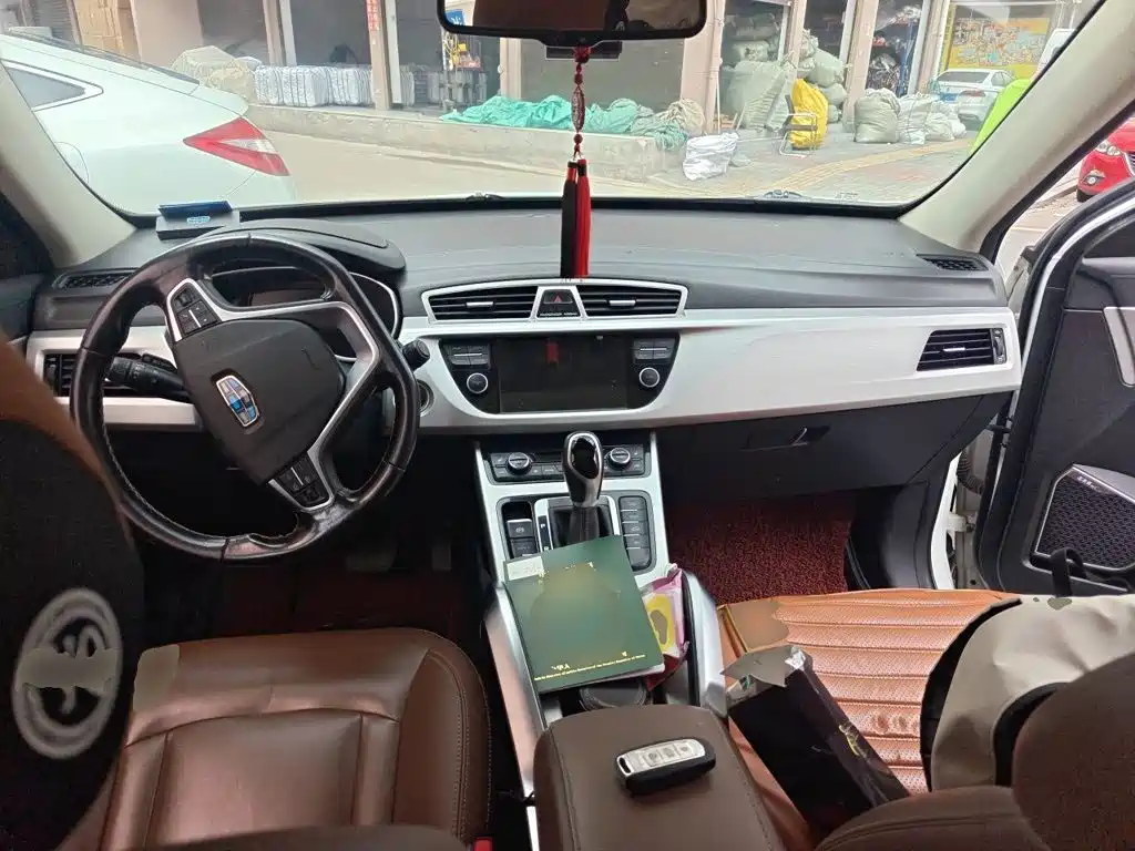 Geely Boyue — миниатюра 10