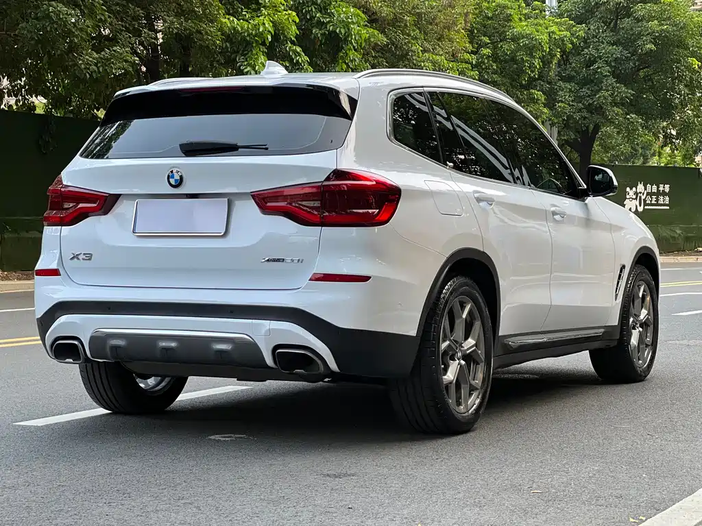 BMW X3 — миниатюра 7