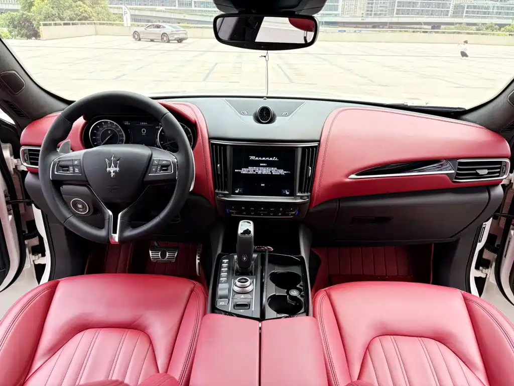 Maserati Levante — миниатюра 3