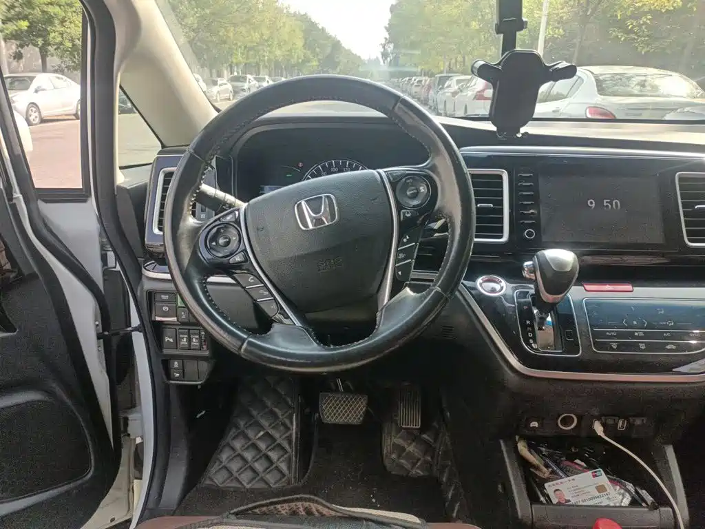 Honda Elysion — миниатюра 11
