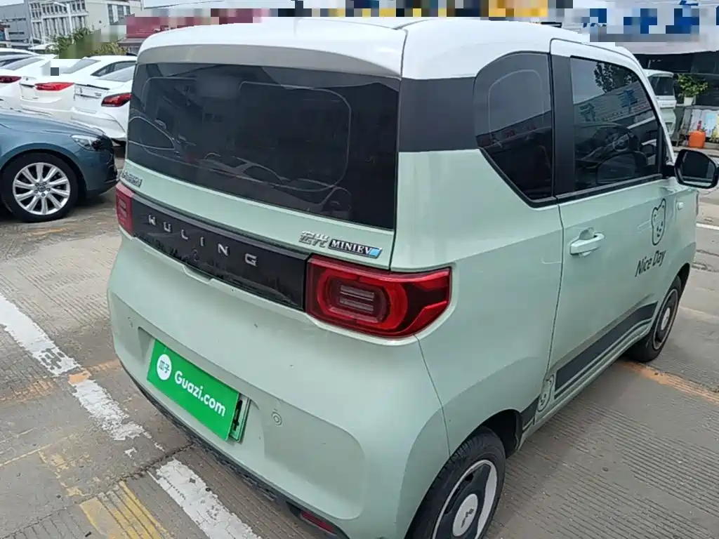Wuling MINIEV — миниатюра 7
