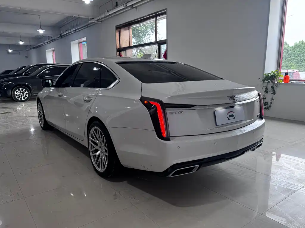 Cadillac CT6 2023 28T