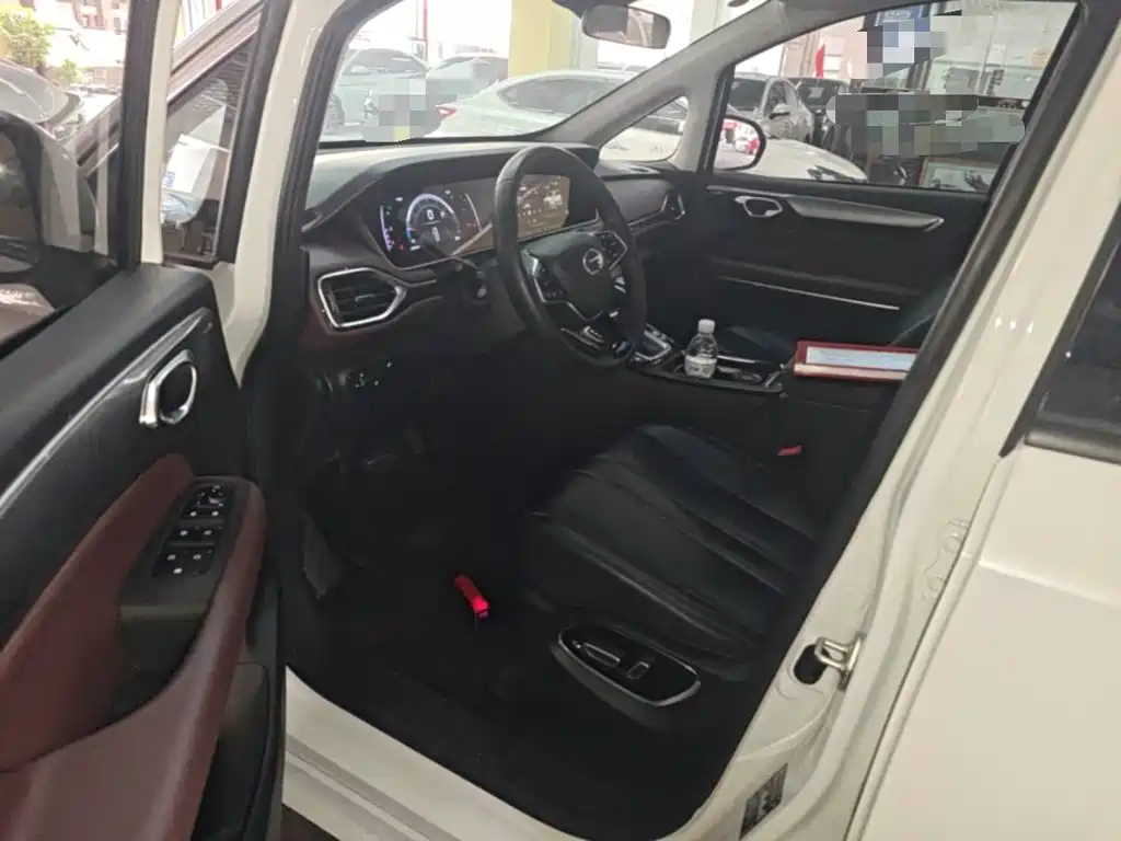 GAC Motor Trumpchi M6 — миниатюра 16