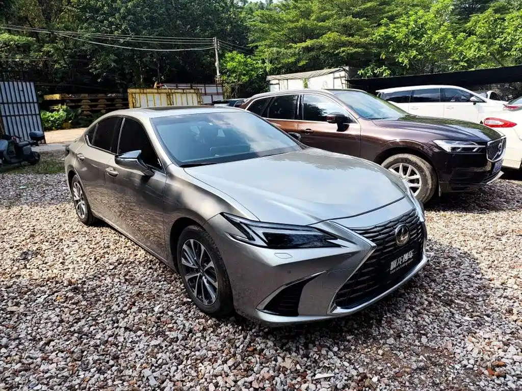 Lexus ES — миниатюра 3