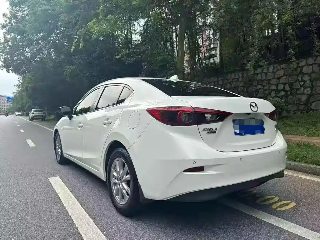 Mazda 3 Axela — миниатюра 7