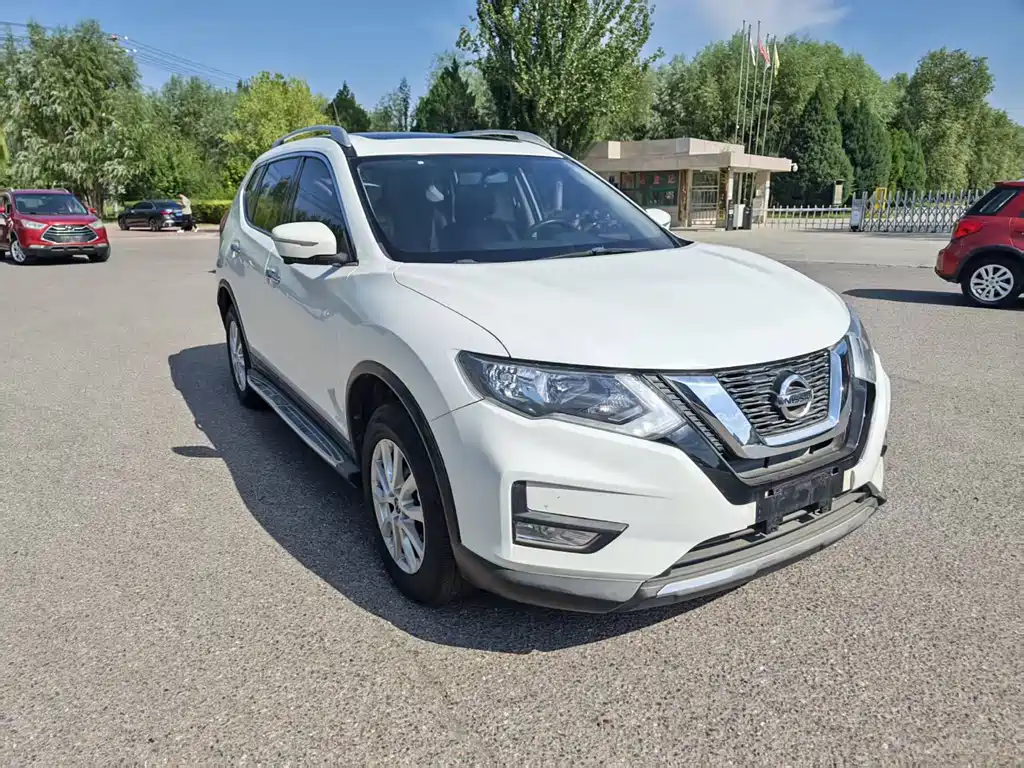 Nissan X-Trail — миниатюра 3