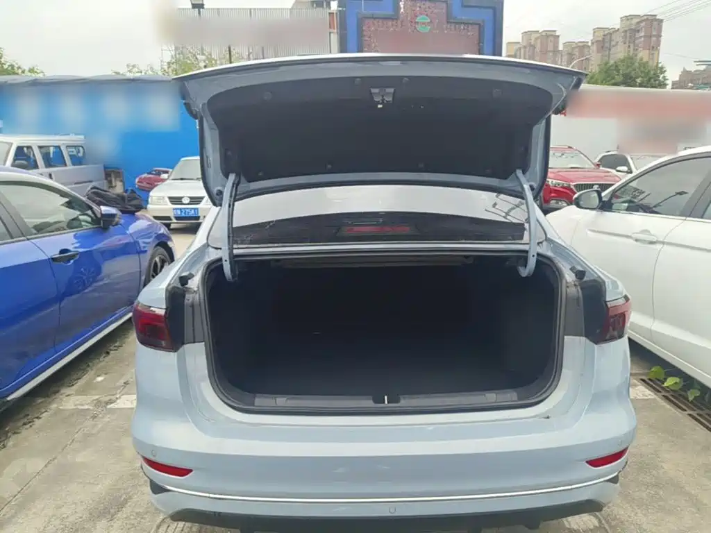 Geely Emgrand — миниатюра 19