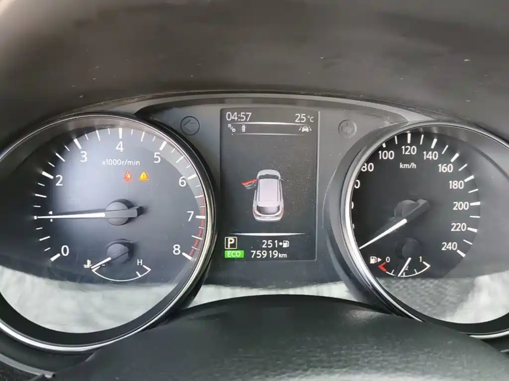 Nissan Qashqai — миниатюра 12