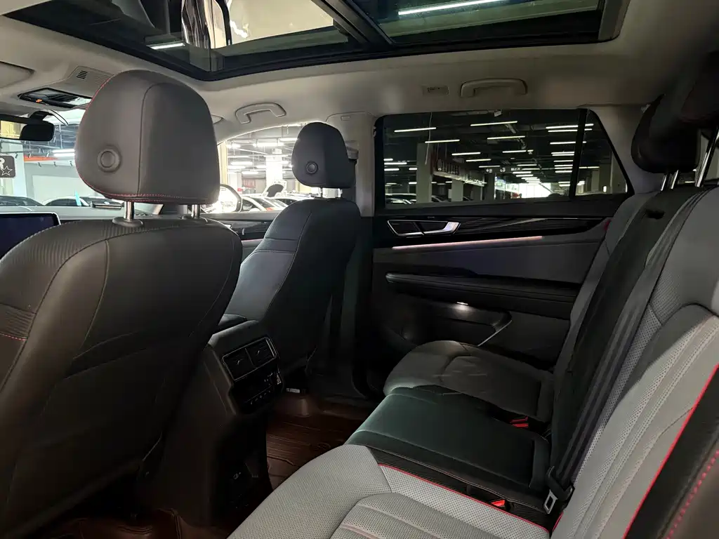 Volkswagen Teramont — миниатюра 6