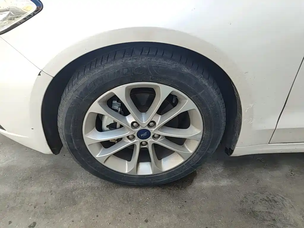 Ford Mondeo — миниатюра 23