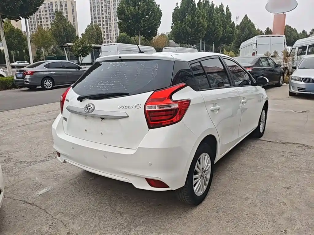 Toyota Vios FS — миниатюра 7