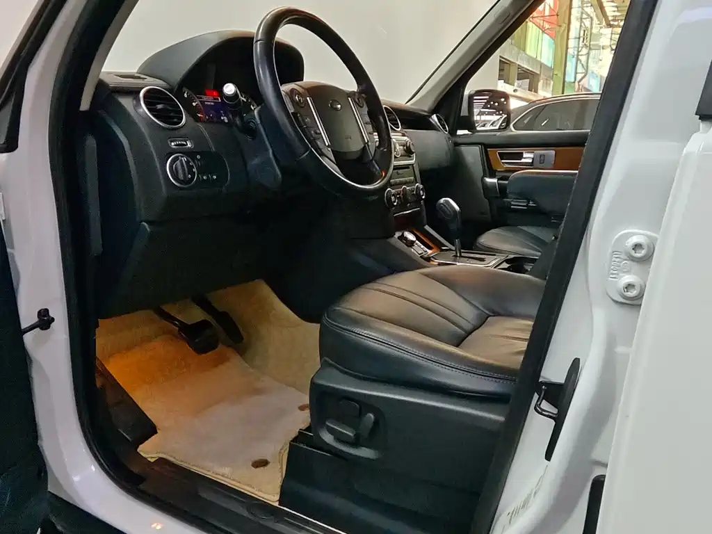 Land Rover Discovery 2012 5.0 V8 SE