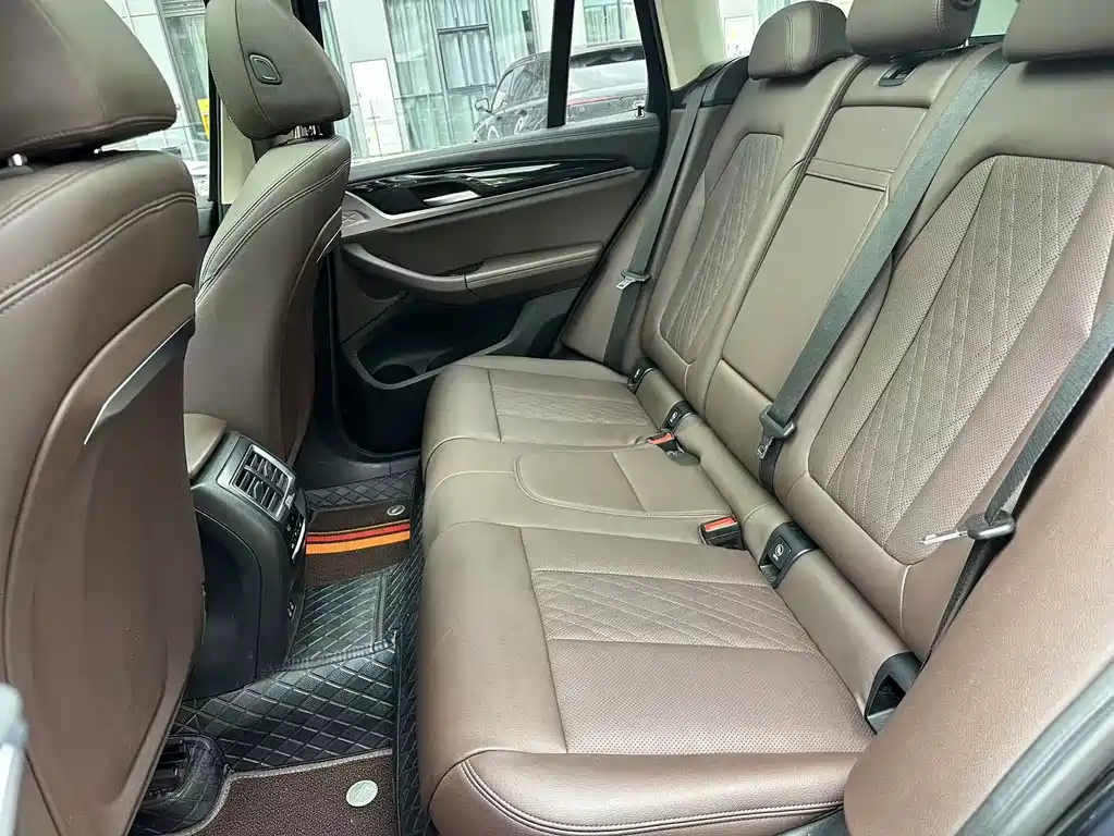 BMW X3 — миниатюра 6