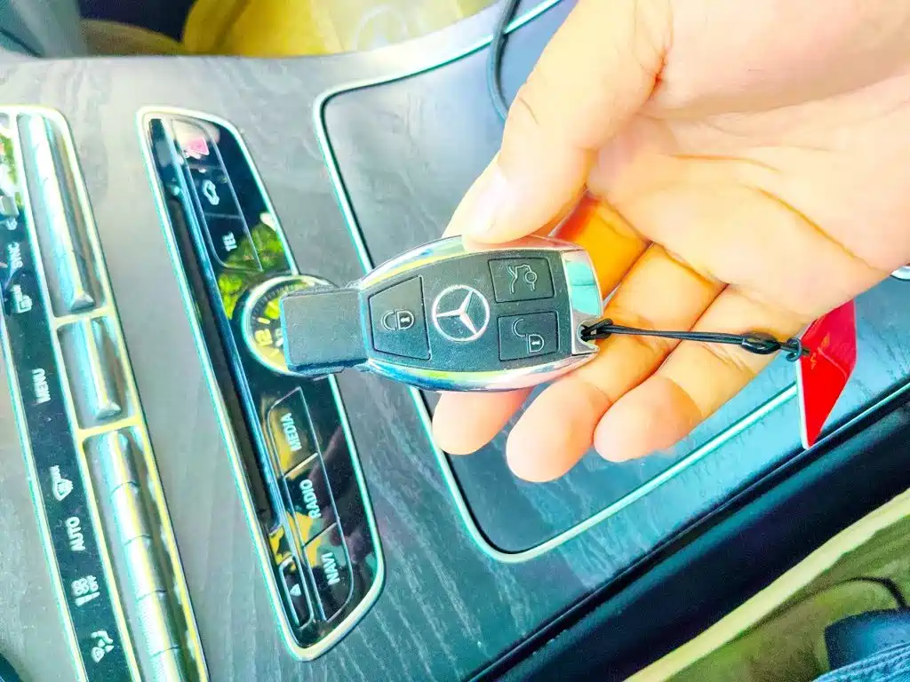 Mercedes-Benz C-Class — миниатюра 12