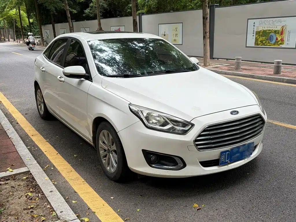 Ford Escort — миниатюра 3