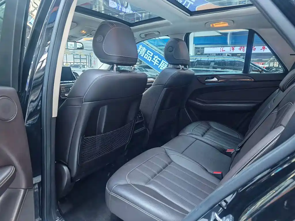 Mercedes-Benz GLE (Import) — миниатюра 5