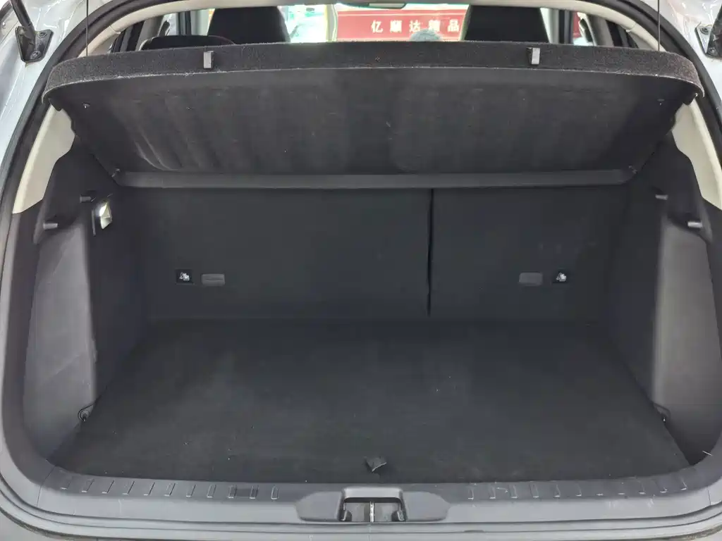 BYD Yuan Plus — миниатюра 11