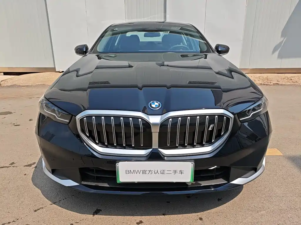 BMW i5 2024 eDrive 35L Luxury