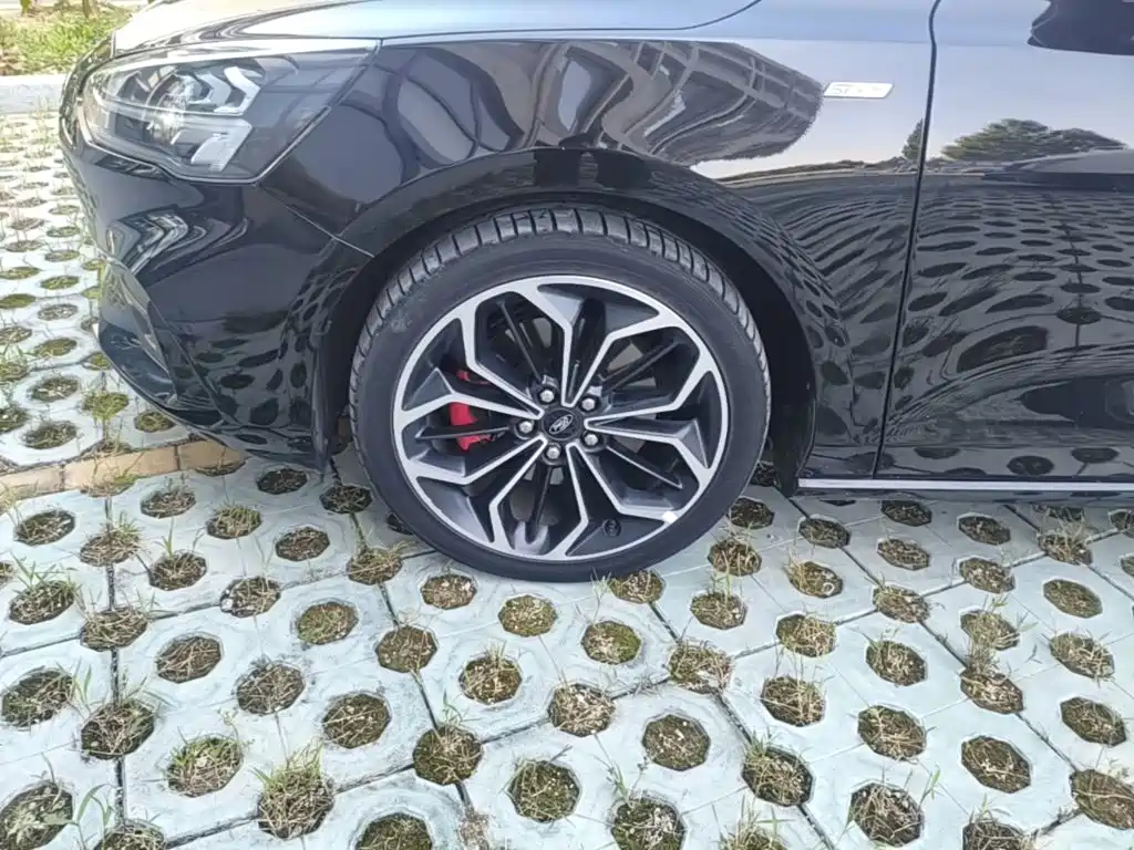 Ford Focus — миниатюра 23