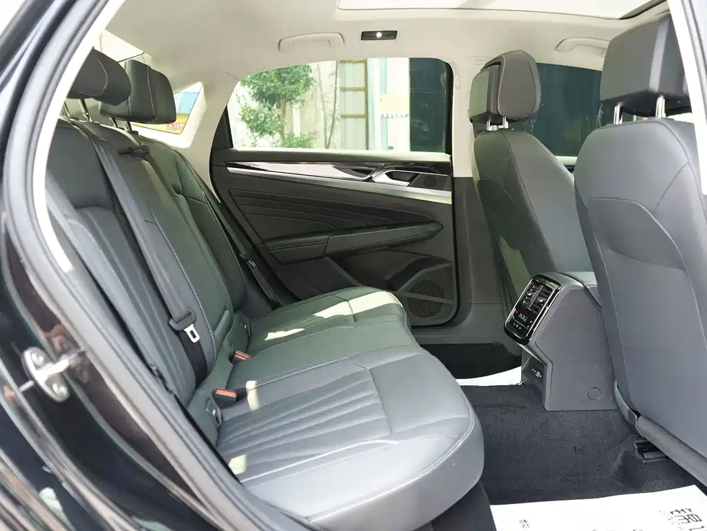 Volkswagen Passat — миниатюра 6