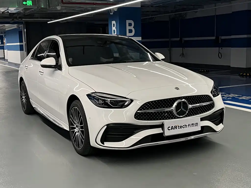 Mercedes-Benz C-Class — миниатюра 3