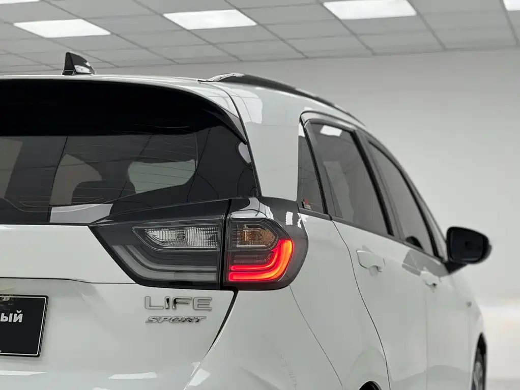 Honda Life 1.5L CVT SPO-SS Lively Edition, фото 6