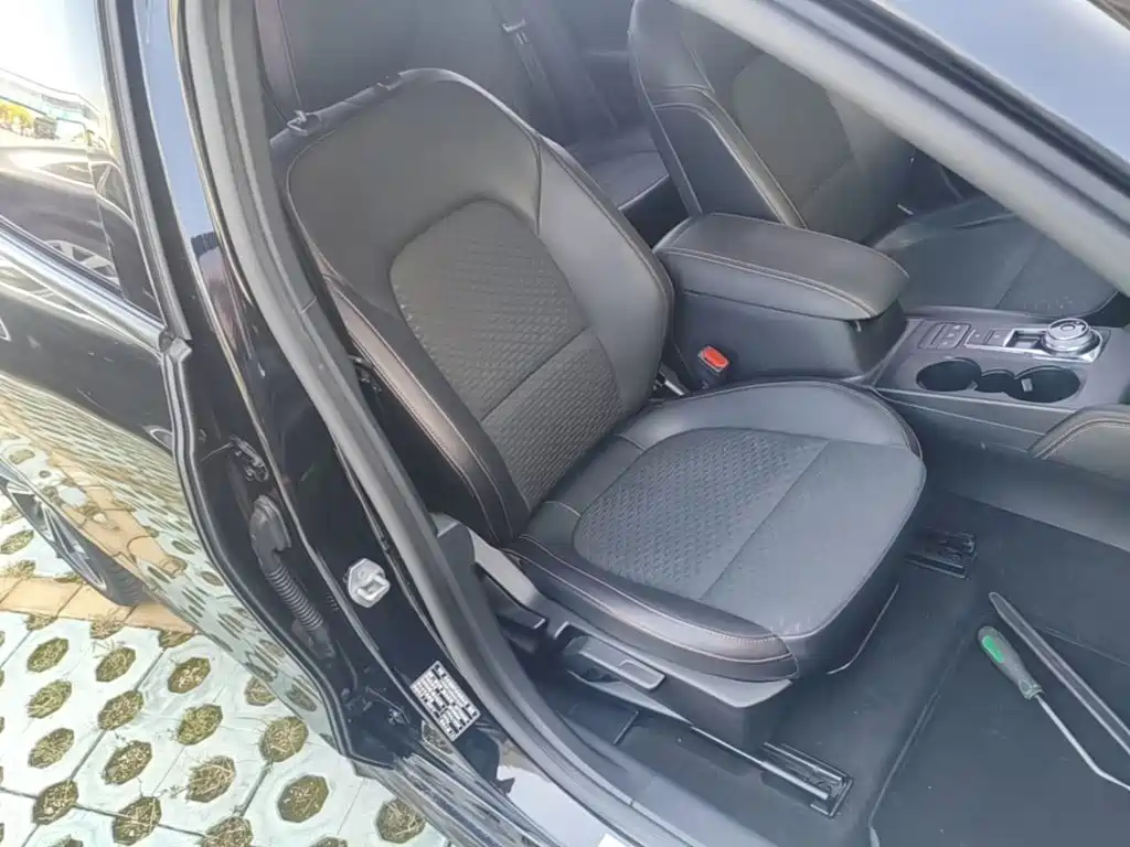 Ford Focus — миниатюра 25