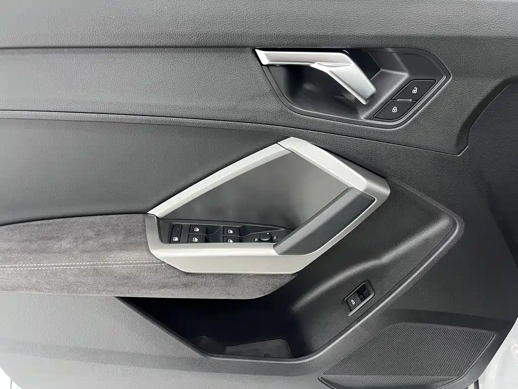 Audi Q3 — миниатюра 14