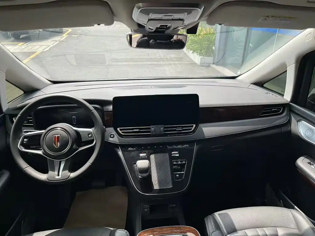Hongqi Hongqi HQ9 PHEV — миниатюра 7